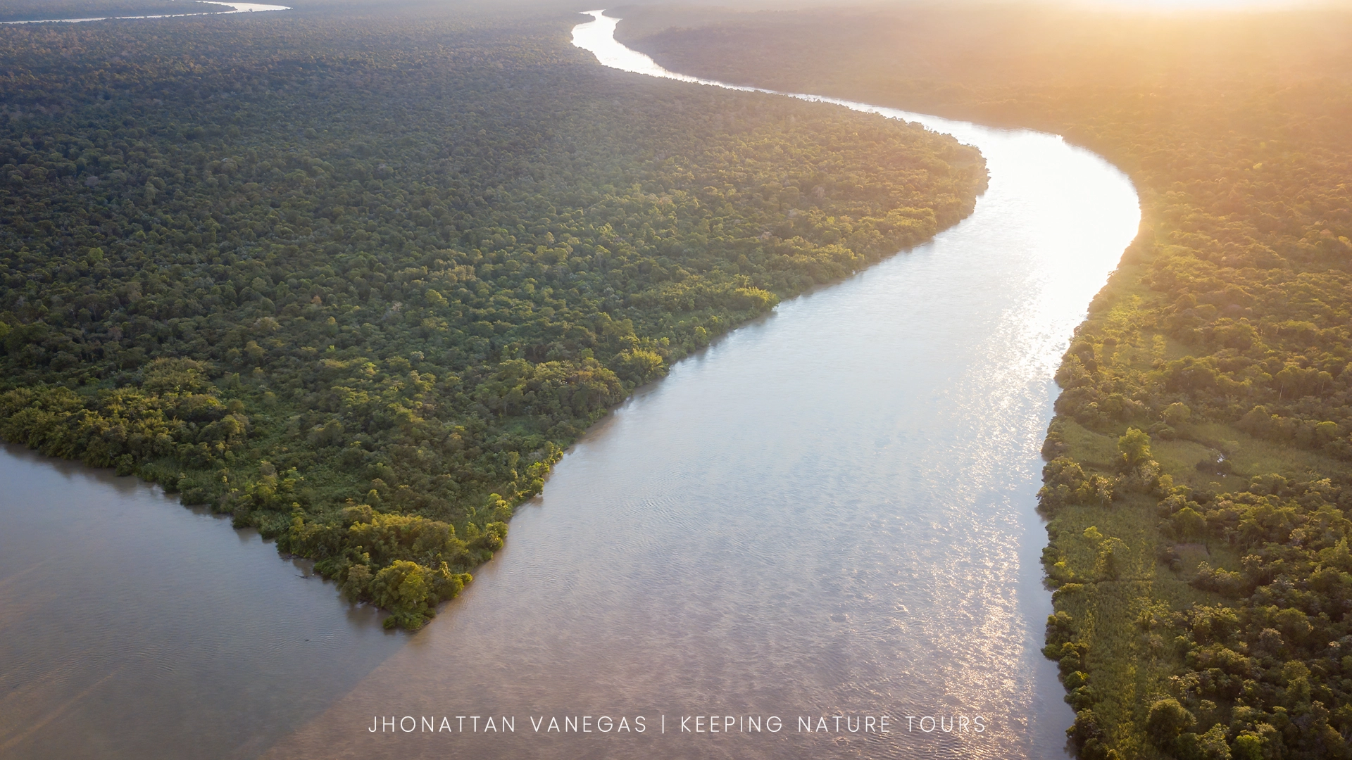 Wildlife photograph by Jhonattan Vanegas, landscape